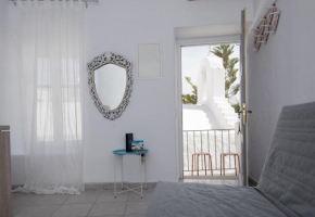 AnemomylosRooms ,unique-city center 1 bd apartment